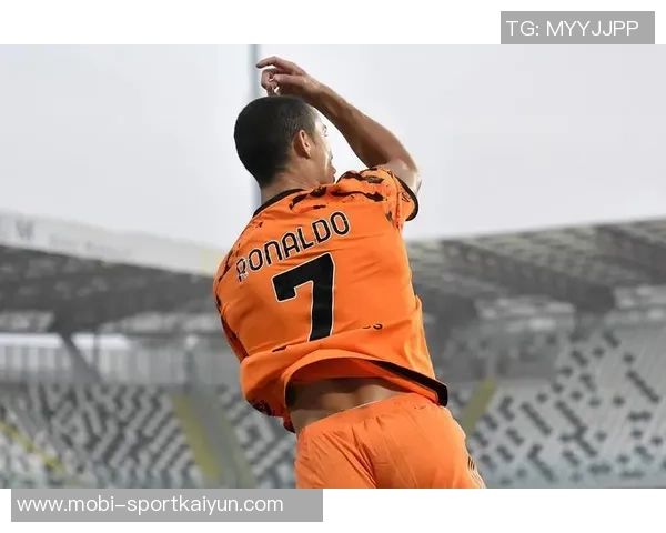 意甲新赛季启用橙色官方用球提升比赛中足球可见性 意甲新赛季启用橙色官方用球提升比赛中足球可见性